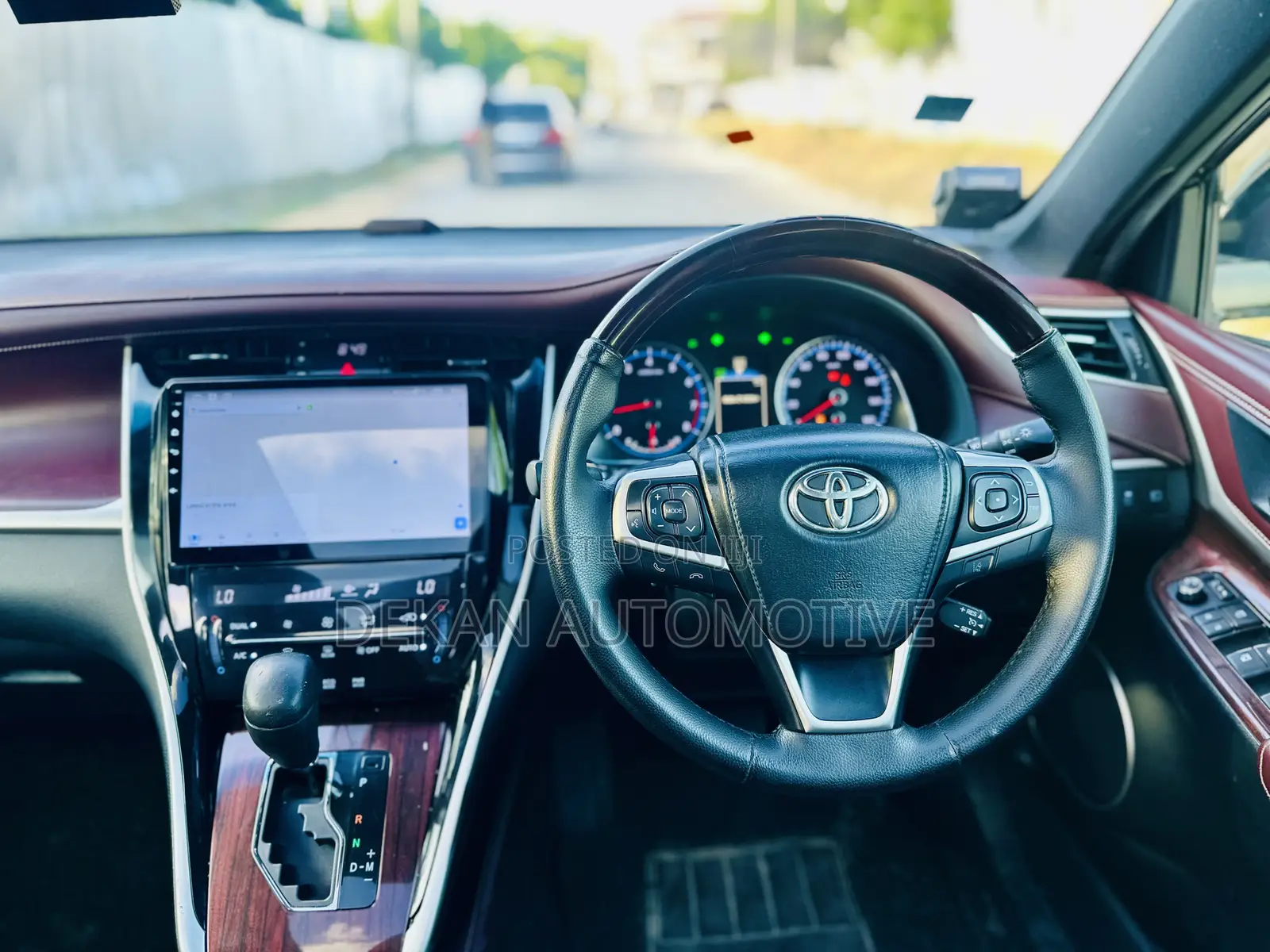 Toyota Harrier 2.0 4WD 2015 Black