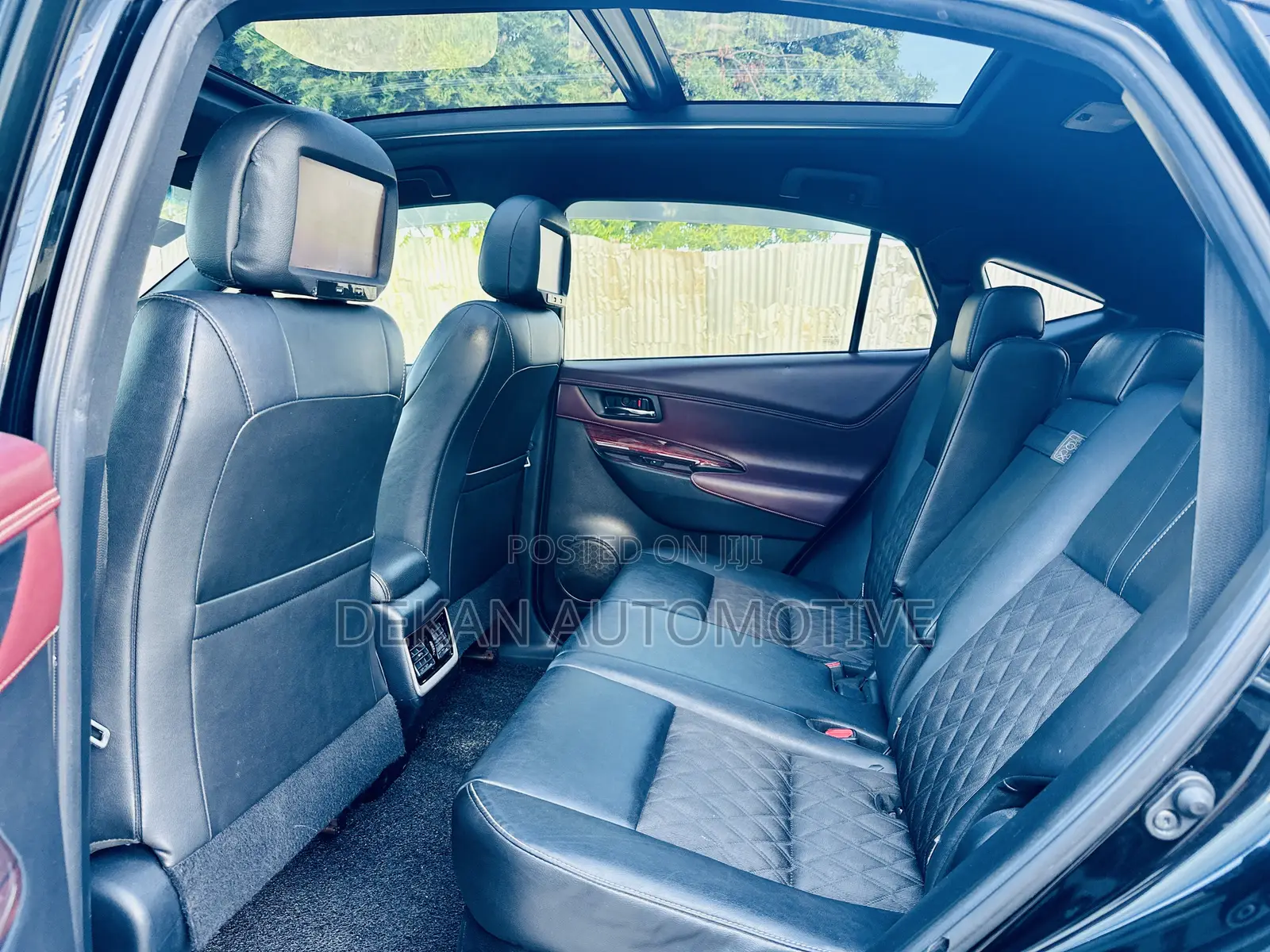 Toyota Harrier 2.0 4WD 2015 Black