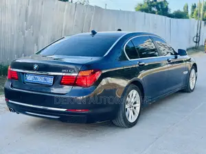 BMW 7 Series 730Li 2015 Blue