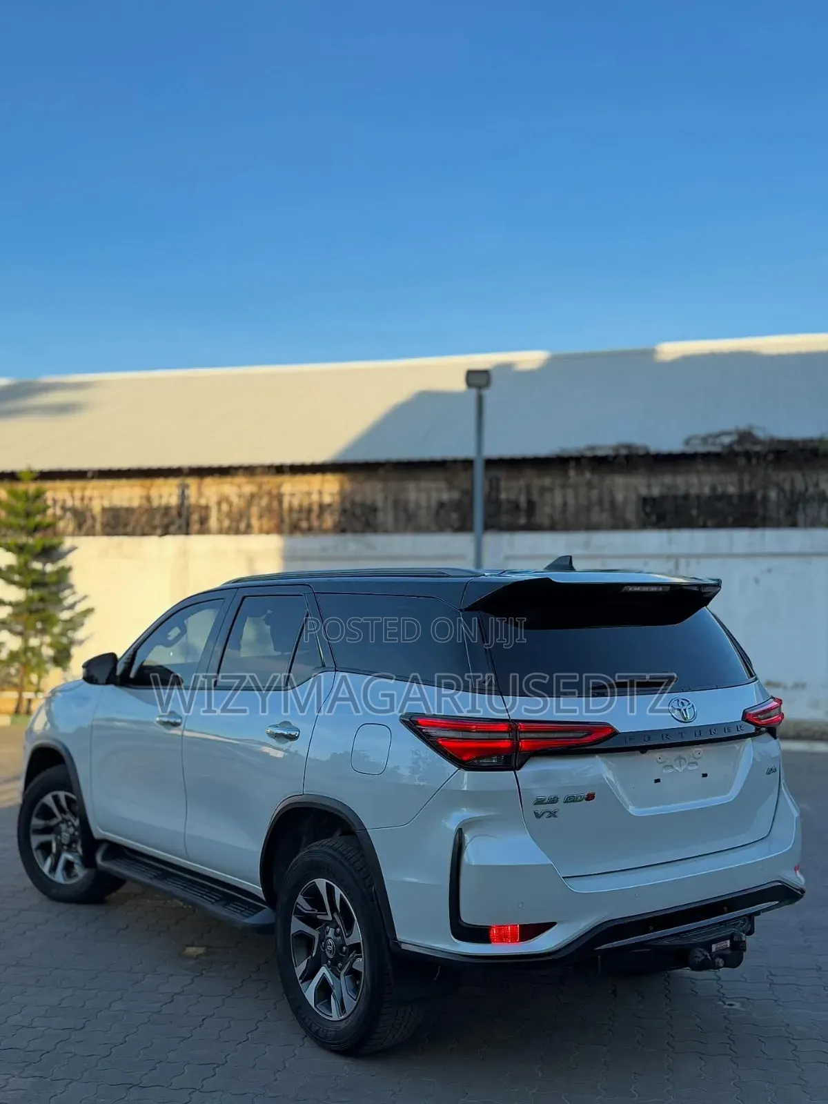 Toyota Fortuner 2.7 AWD 2024 Teal