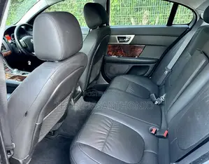 Jaguar XF 2009 Silver