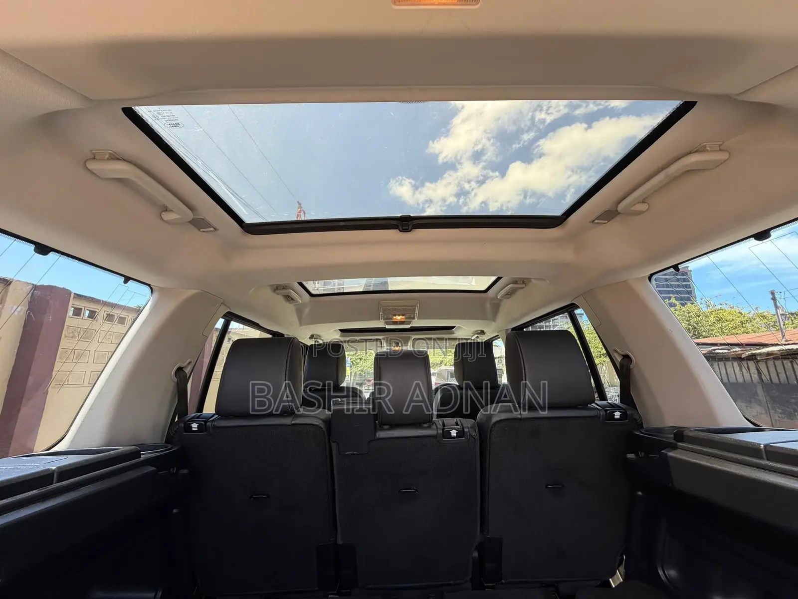 Land Rover Discovery 2013 Pearl