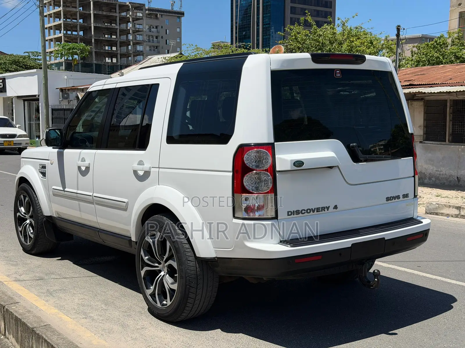 Land Rover Discovery 2013 Pearl