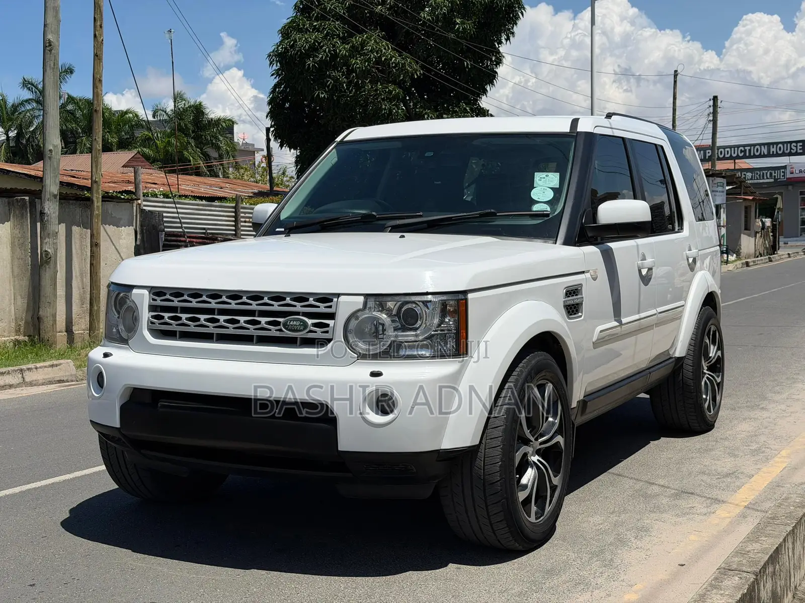 Land Rover Discovery 2013 Pearl