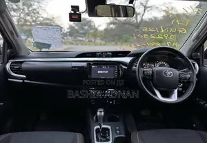 Toyota Hilux 2.4 Diesel 2020 Black
