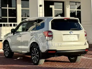 Subaru Forester 2016 White