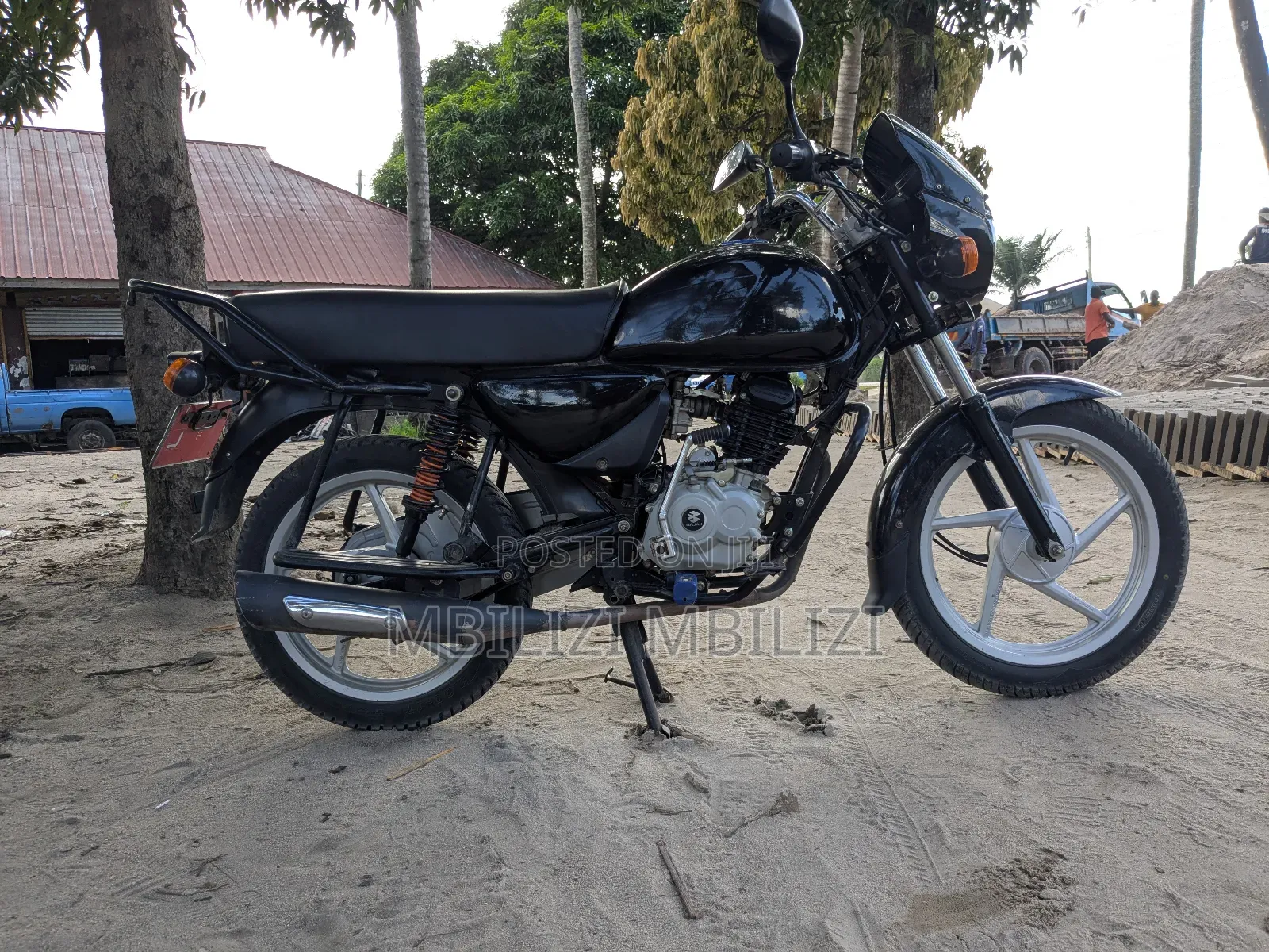 Bajaj Boxer 125 2025