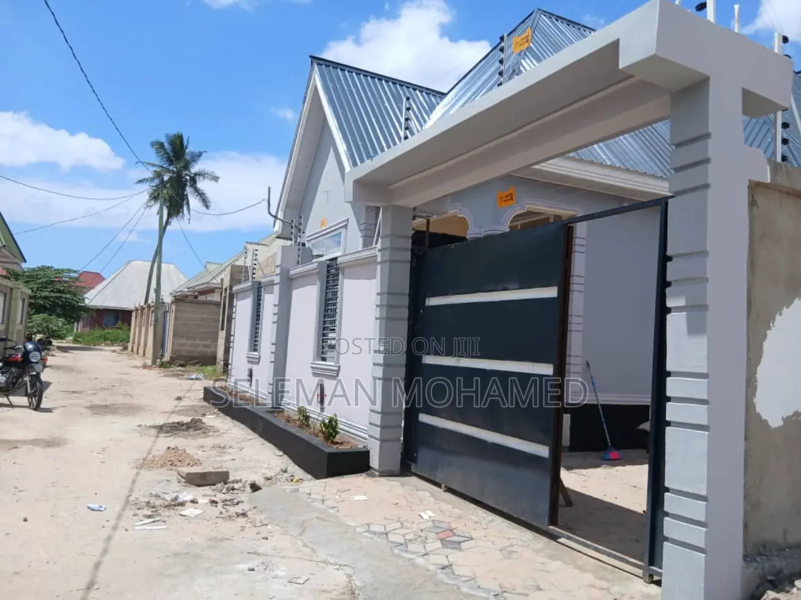 Furnished 4bdrm House in Biriani Real Estate, Chamazi for sale