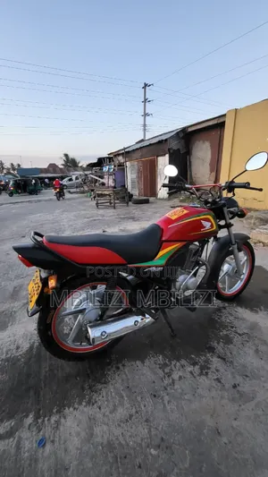 Honda XL 125 2025 Red