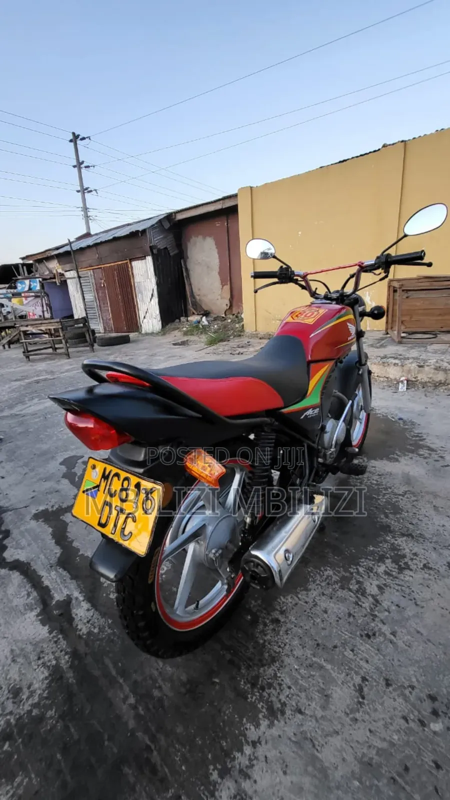 Honda XL 125 2025 Red