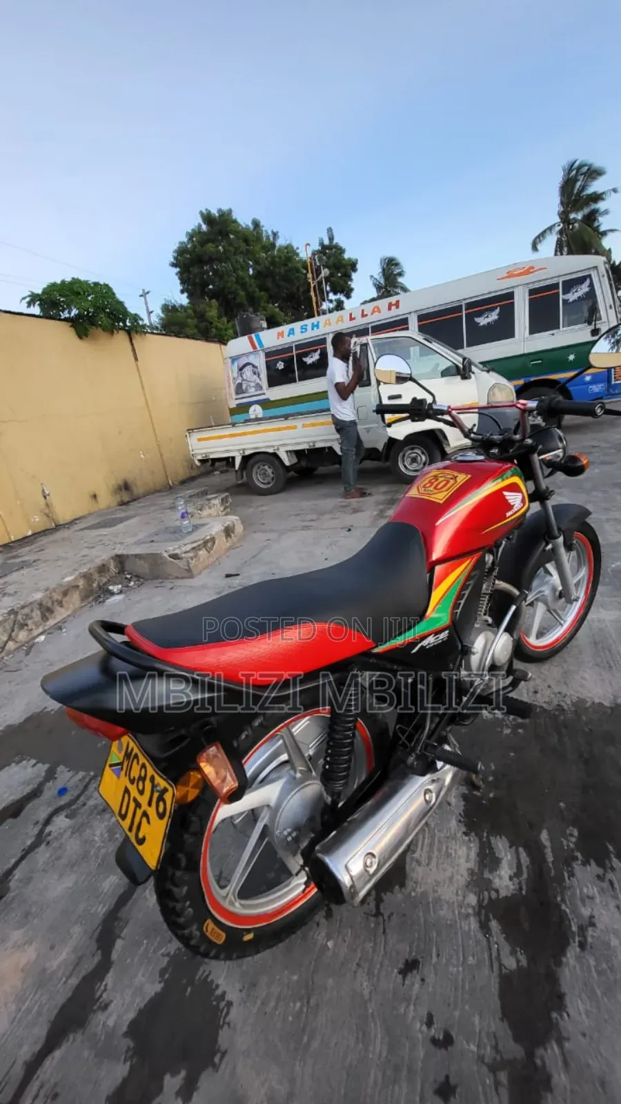 Honda XL 125 2025 Red
