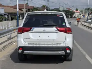 Mitsubishi Outlander 2.4 PHEV AWD 2017 White