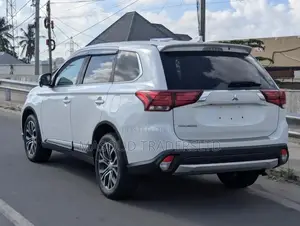 Mitsubishi Outlander 2.4 PHEV AWD 2017 White