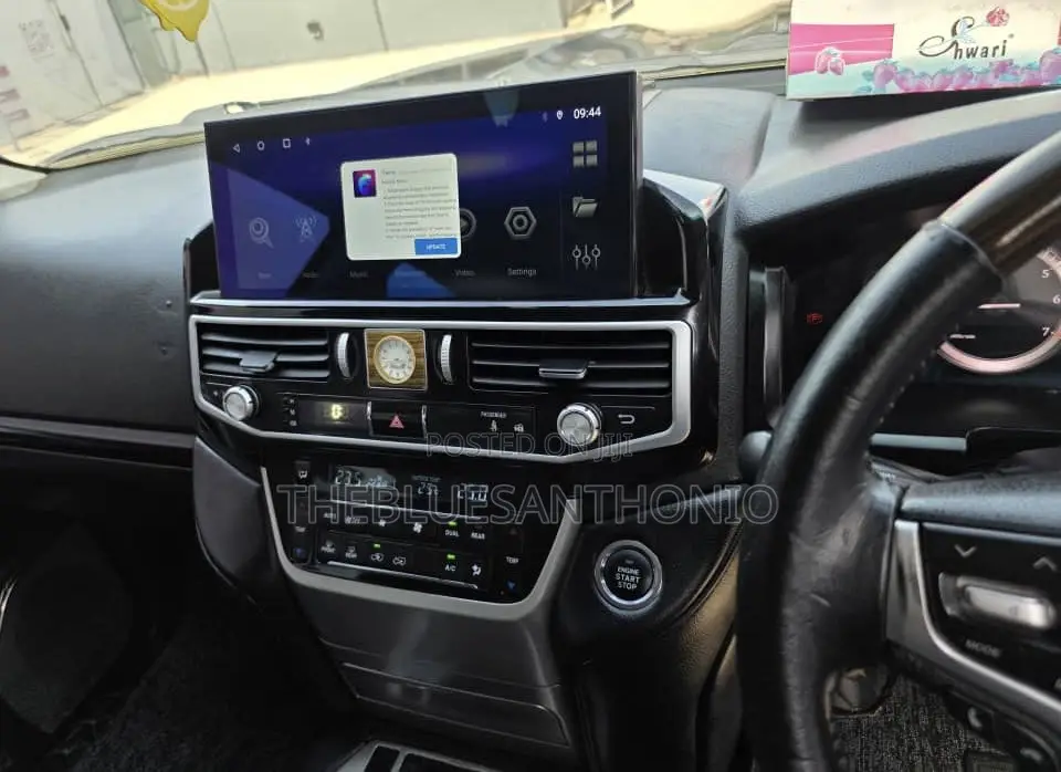 Toyota Land Cruiser 2012 Gray