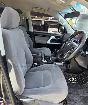 Toyota Land Cruiser 2012 Gray