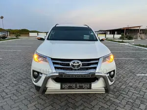 Toyota Fortuner 2016 White