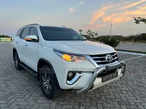 Toyota Fortuner 2016 White