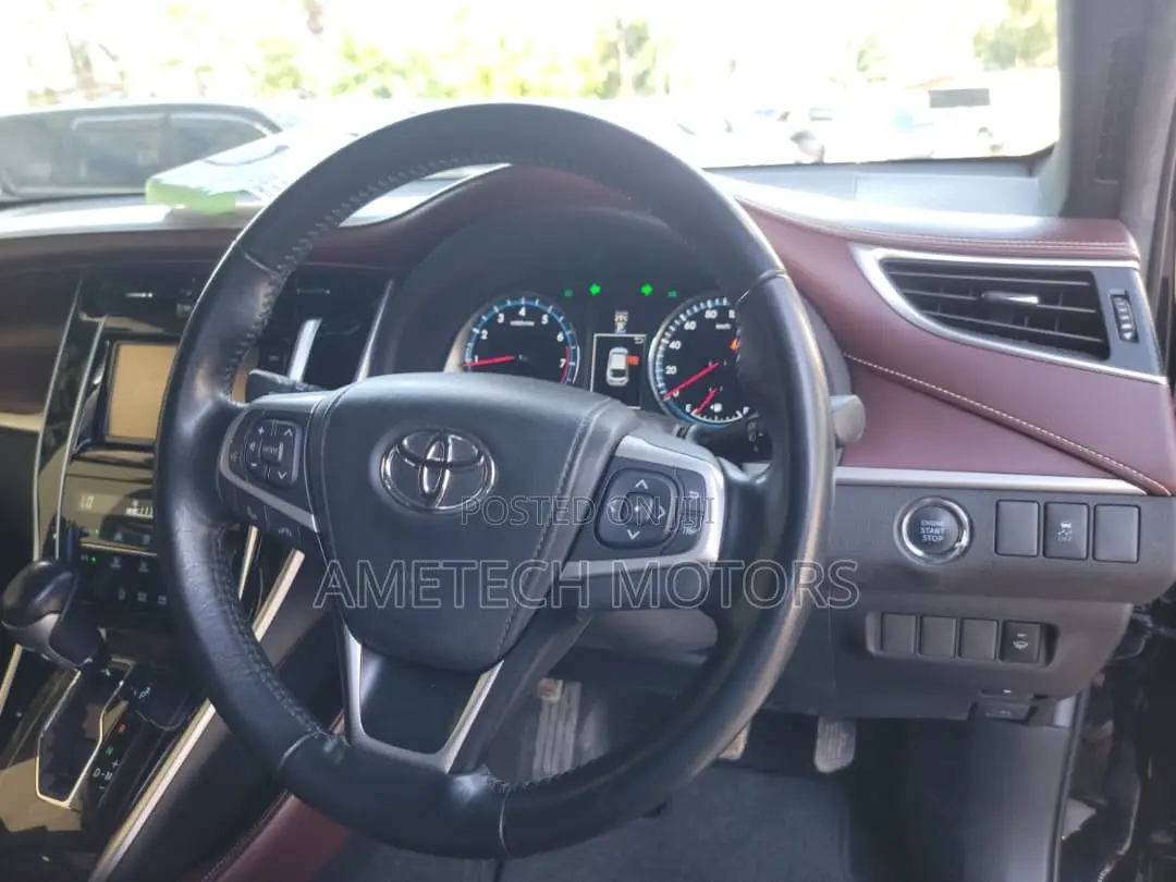 Toyota Harrier 2017 Black