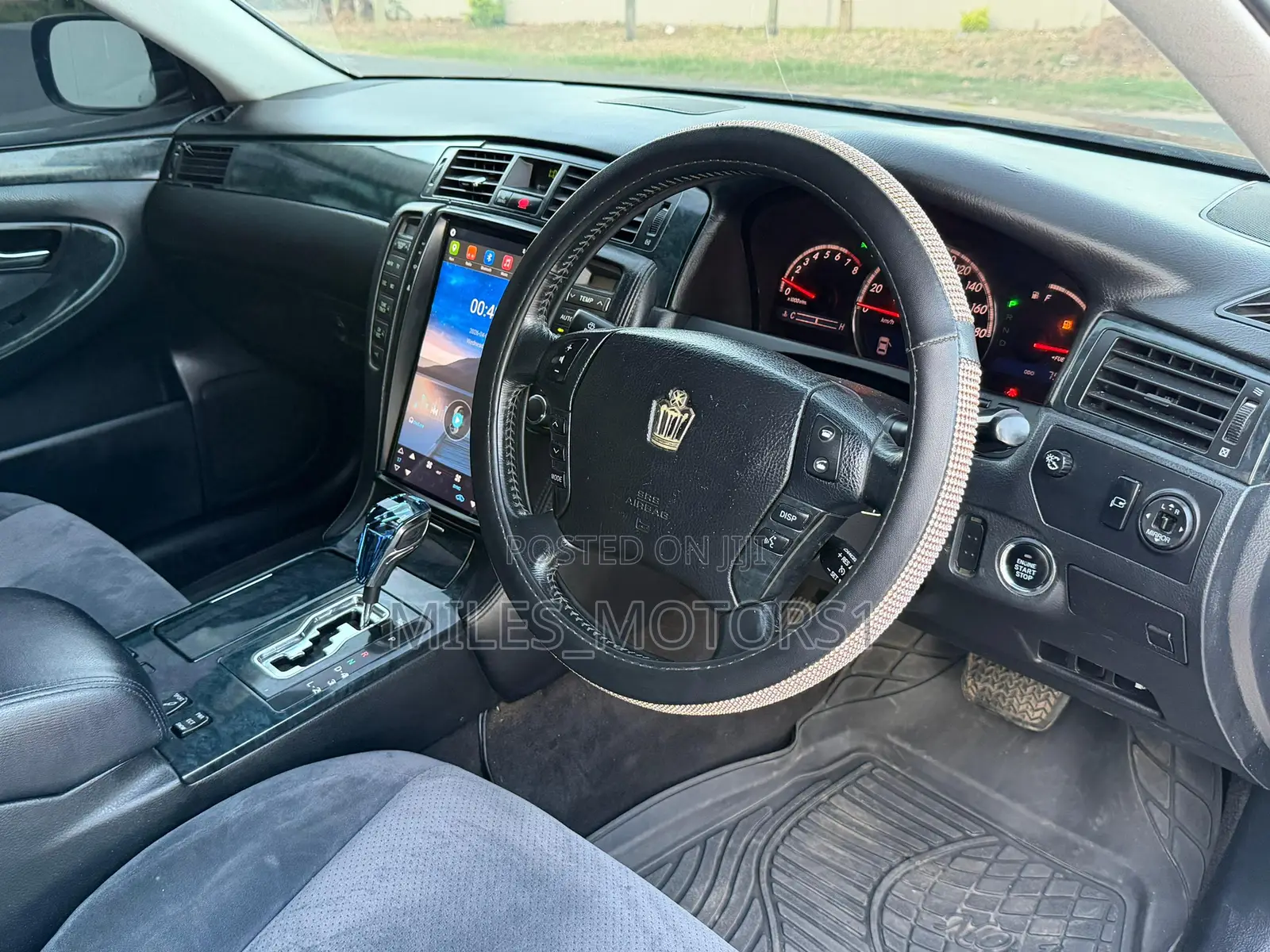 Toyota Crown 2005 Black