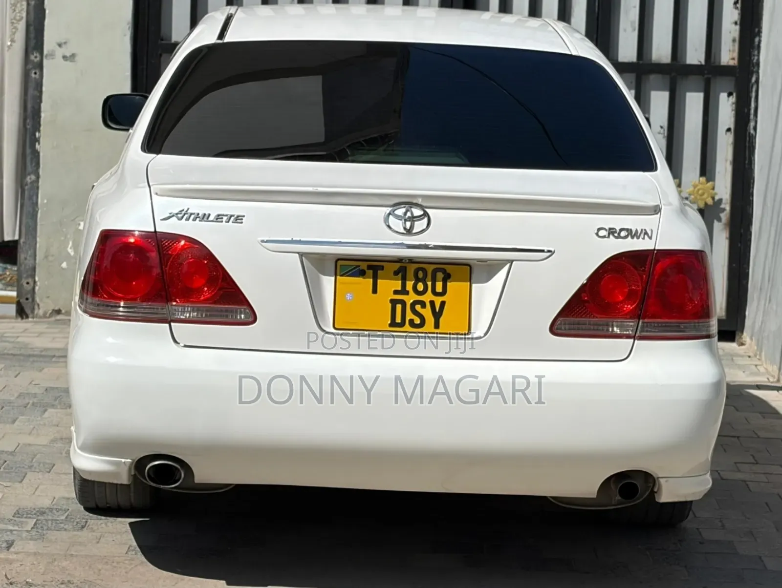 Toyota Crown 2006 White