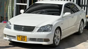 Toyota Crown 2006 White