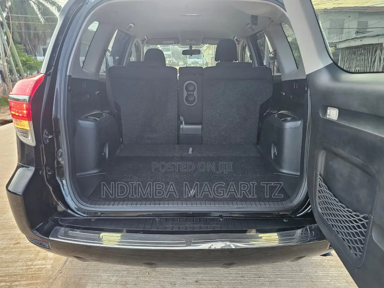Toyota Vanguard 2010 Black