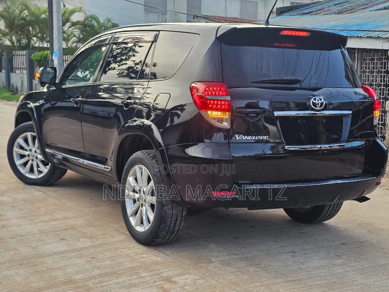Toyota Vanguard 2010 Black