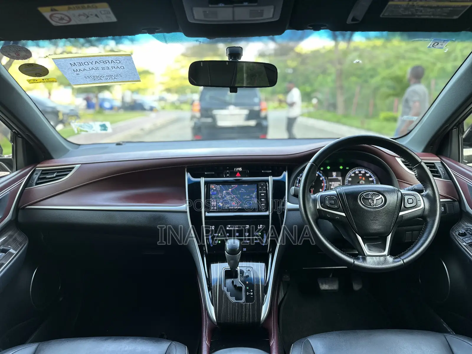 Toyota Harrier 2.0 2016 Black