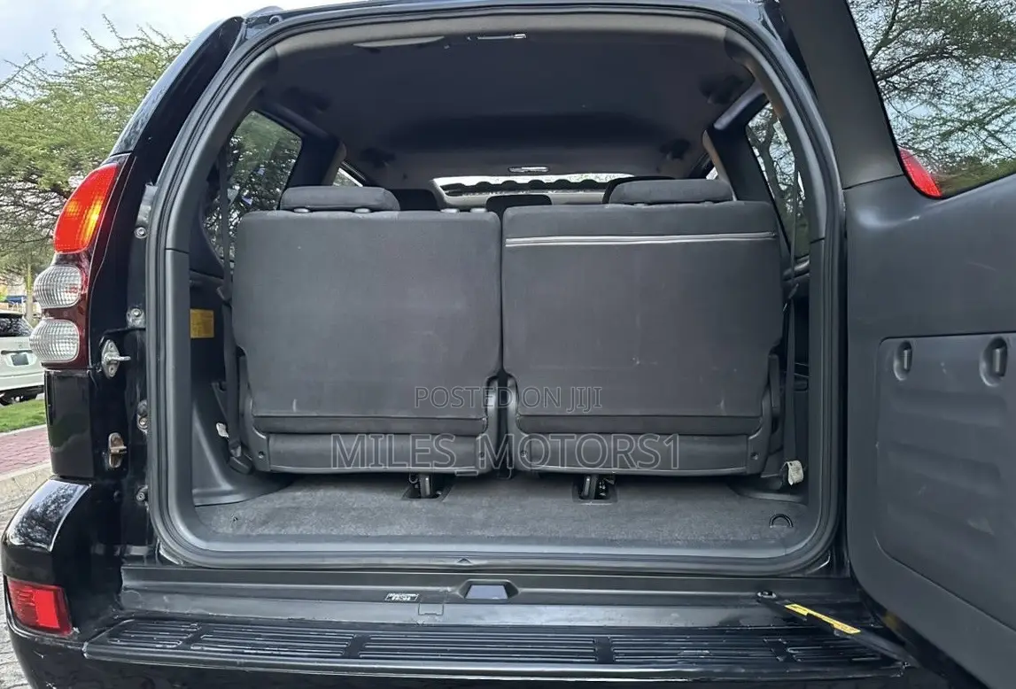 Toyota Land Cruiser Prado 2005 Black