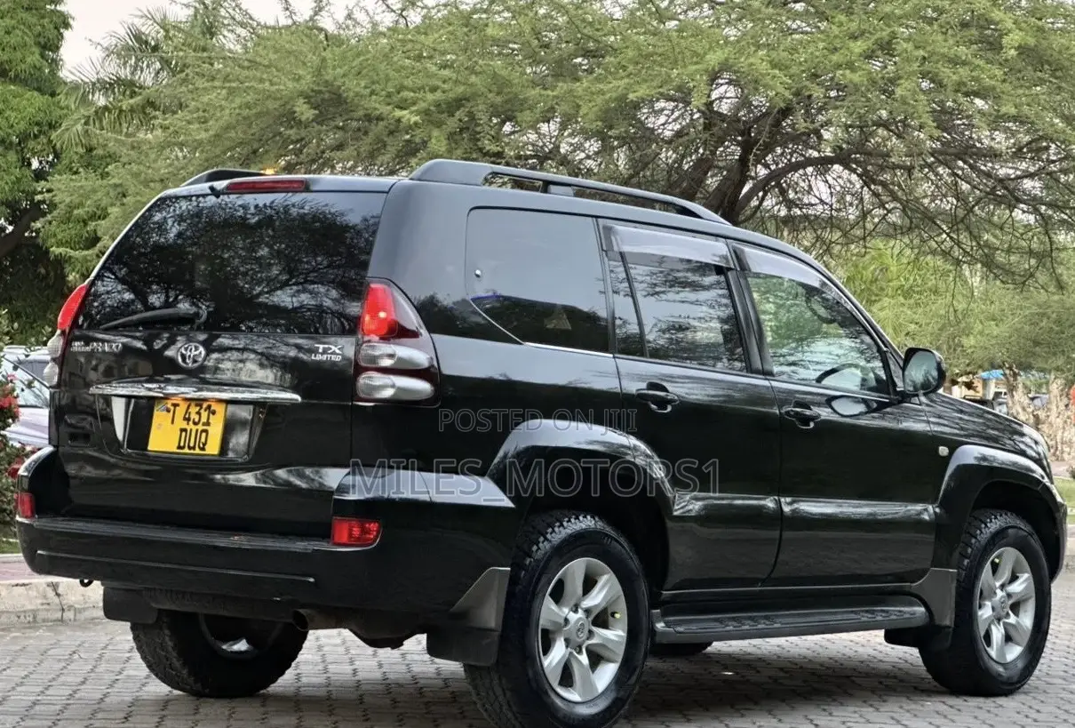 Toyota Land Cruiser Prado 2005 Black