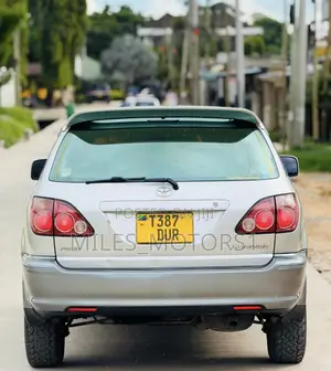 Toyota Harrier 2002 Silver