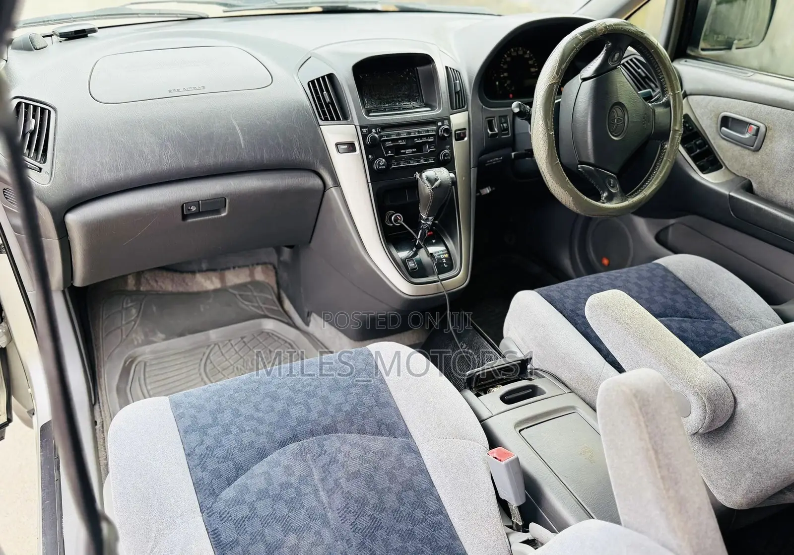 Toyota Harrier 2002 Silver