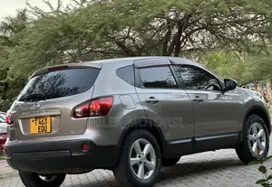 Nissan Dualis 2009 Beige
