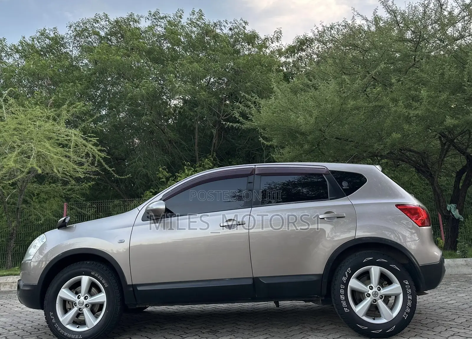 Nissan Dualis 2009 Beige