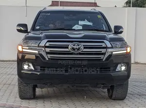 Toyota Land Cruiser 2016 Black