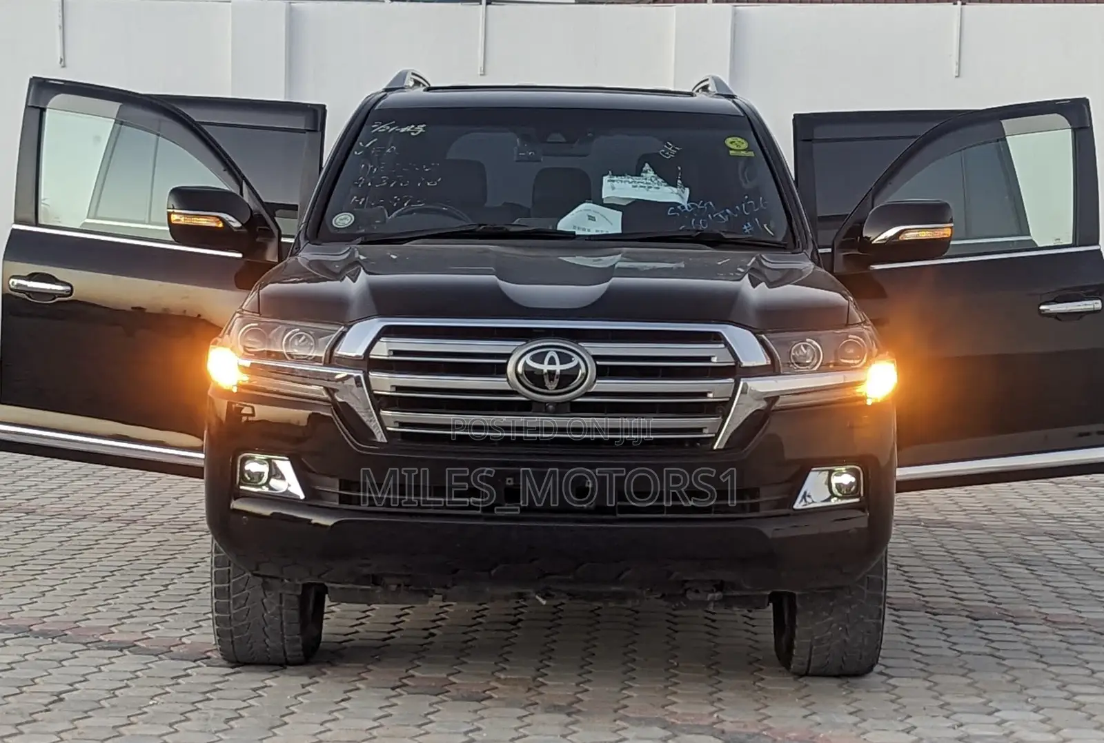 Toyota Land Cruiser 2016 Black