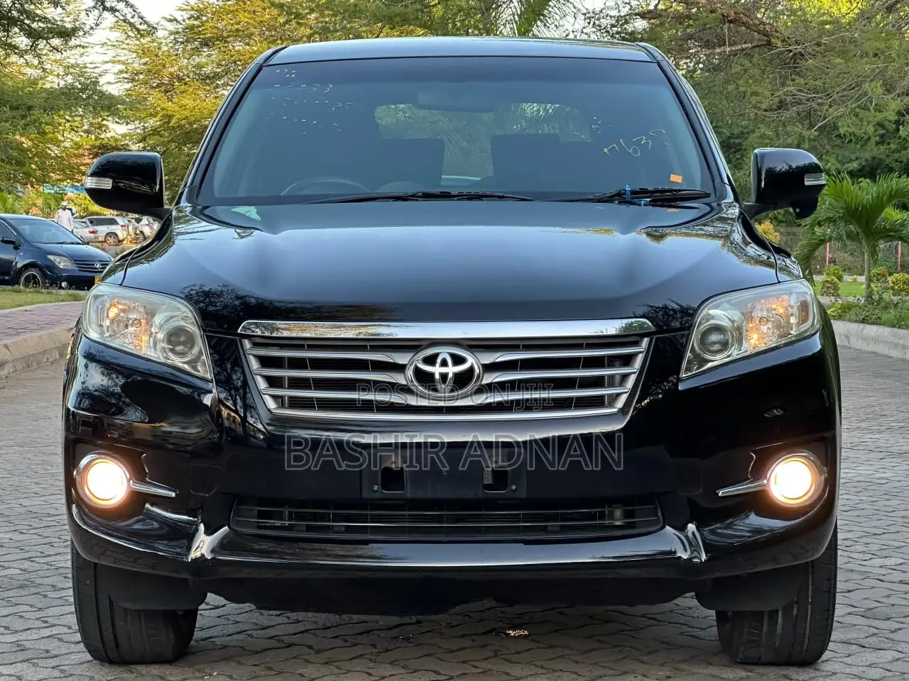 Toyota Vanguard 2013 Black