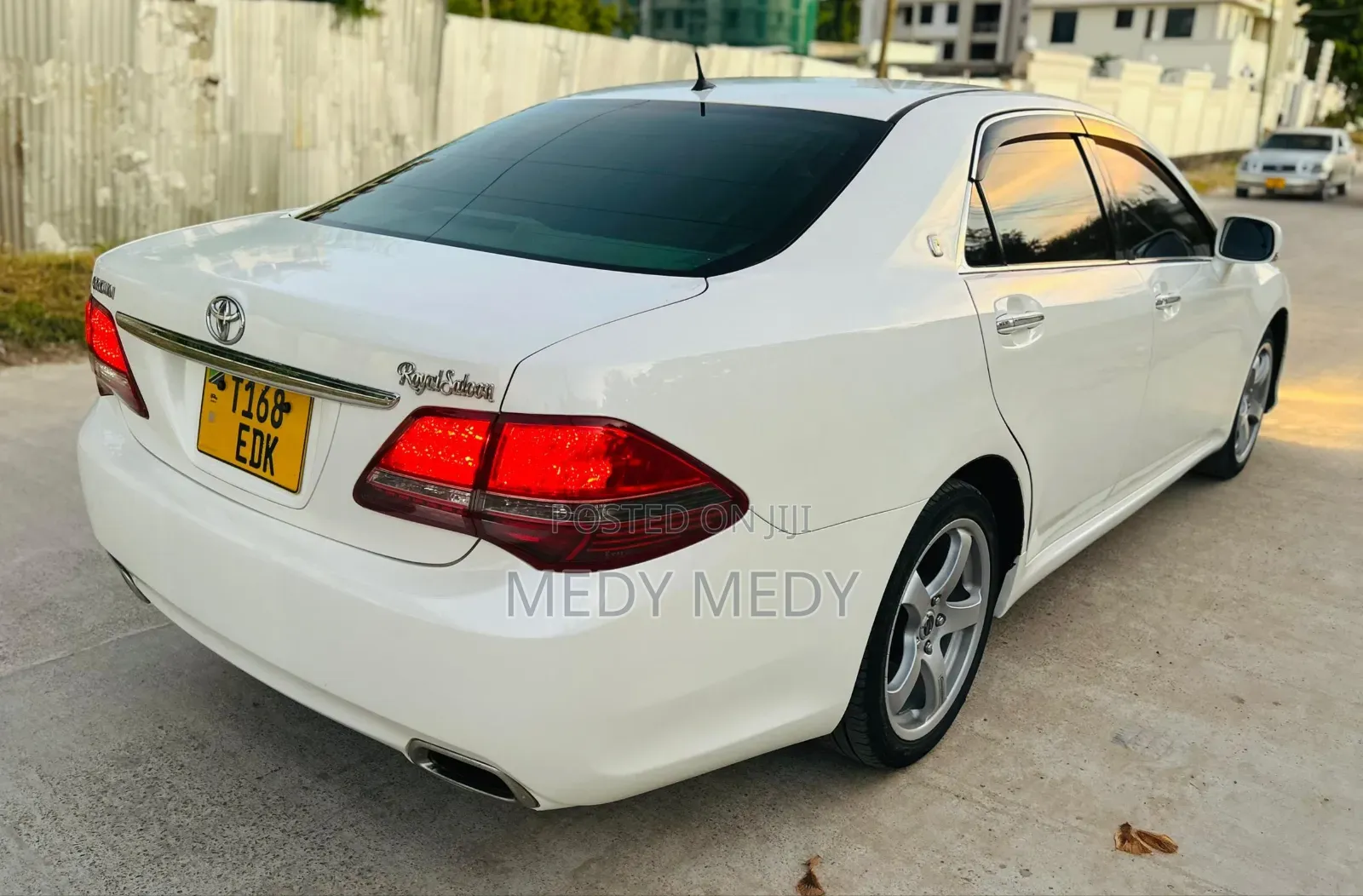 Toyota Crown 2009 White