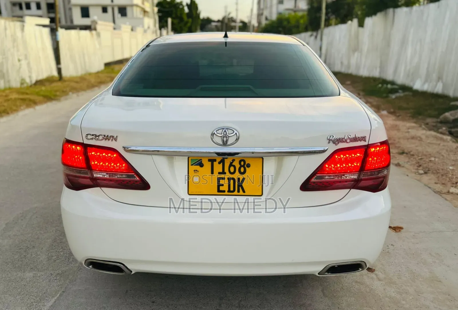 Toyota Crown 2009 White