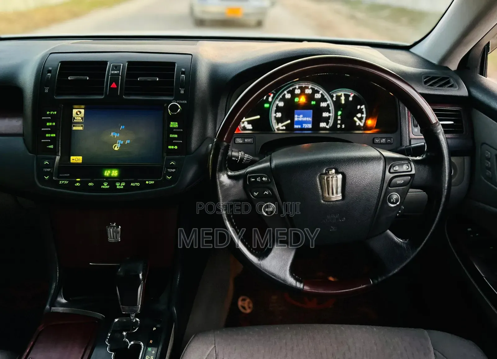 Toyota Crown 2009 White