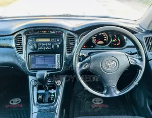 Toyota Kluger 2006 White