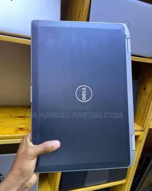New Laptop Dell Latitude E6420 6GB Intel Core i5 HDD 500GB