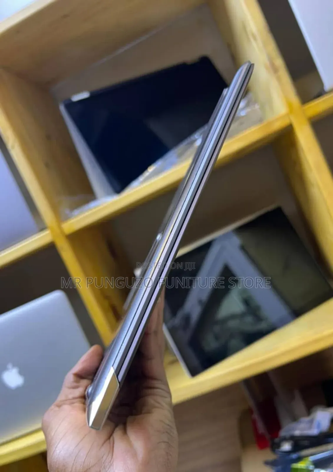 New Laptop HP Spectre 8GB Intel Core i5 SSD 256GB