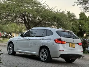 BMW X1 sDrive28i 4dr SUV (2.0L 4cyl Turbo 8A) 2014 White