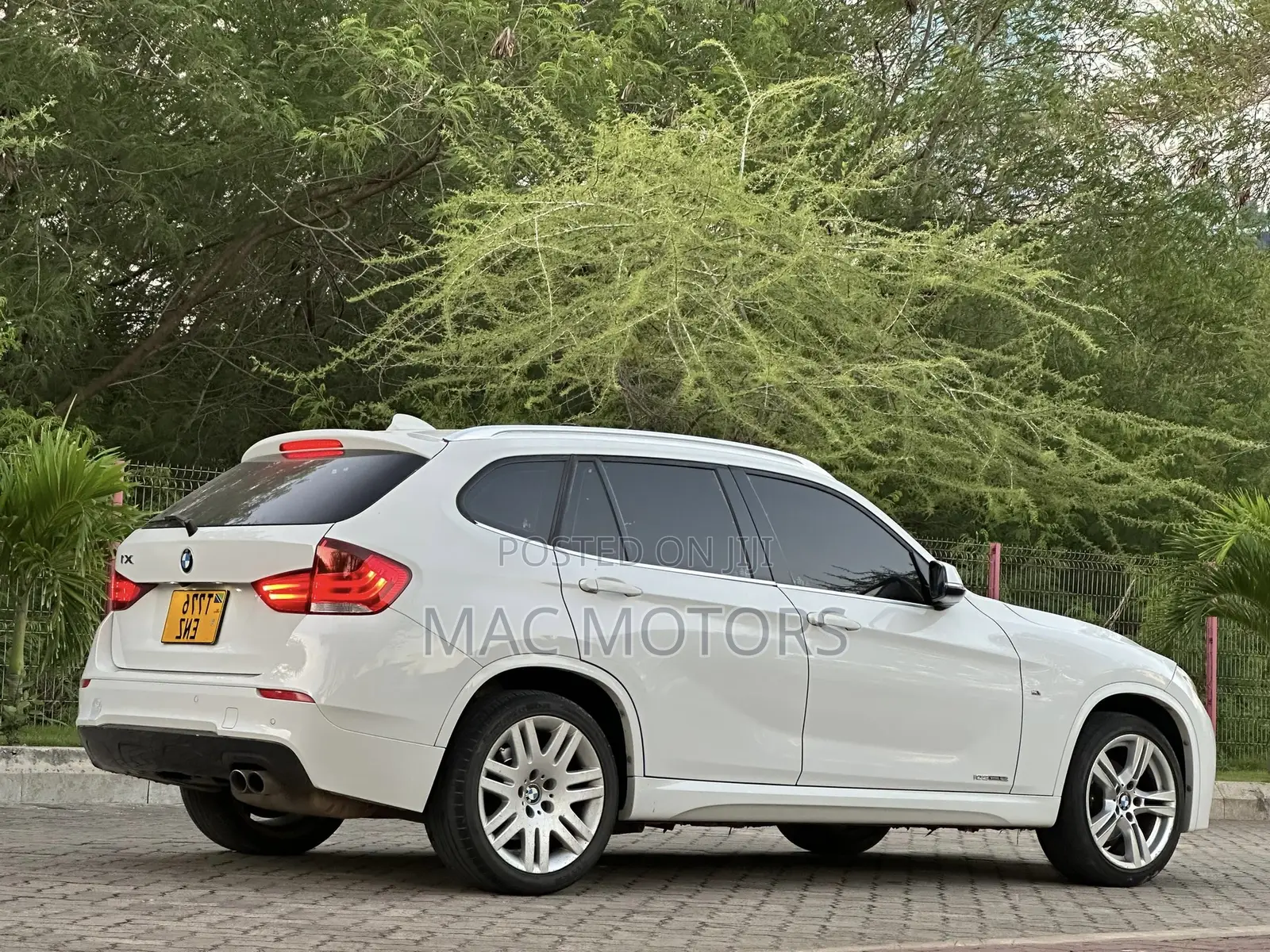 BMW X1 sDrive28i 4dr SUV (2.0L 4cyl Turbo 8A) 2014 White