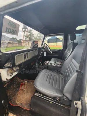 Land Rover Defender 2001 White