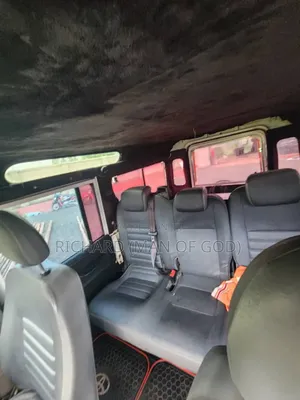 Land Rover Defender 2001 White