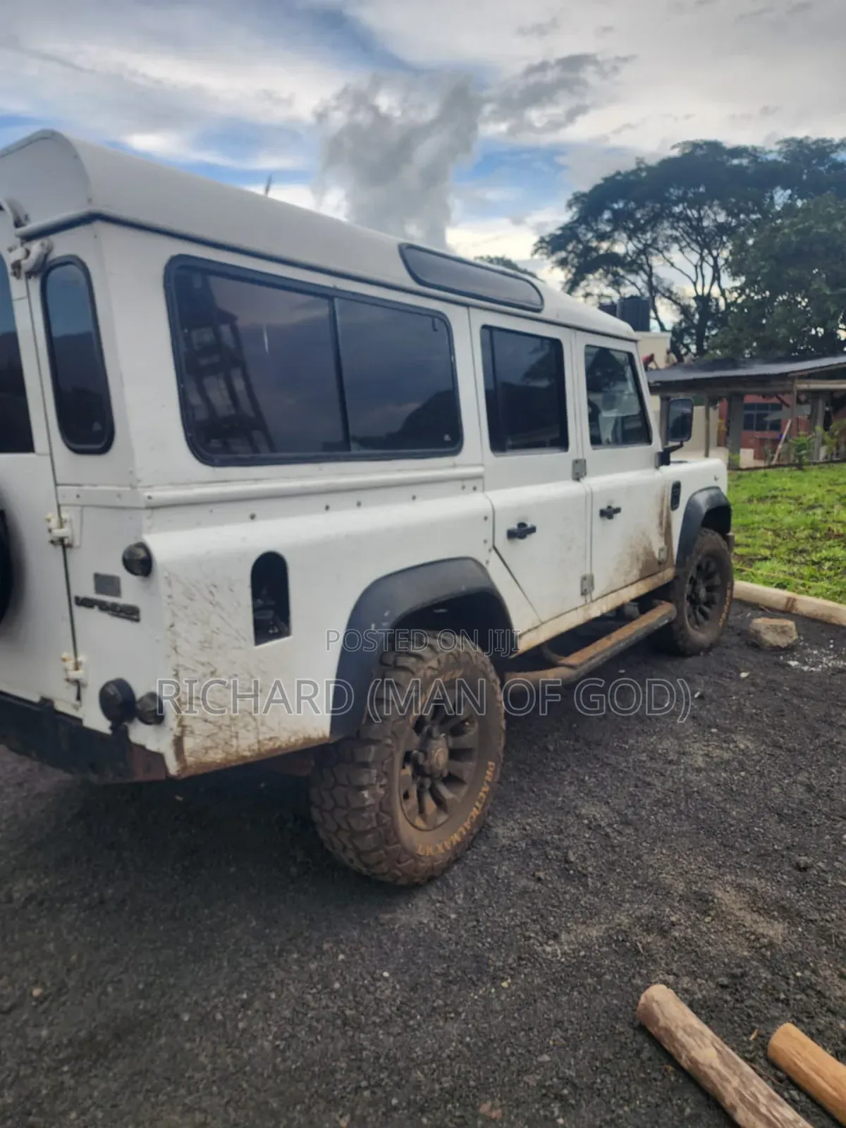 Land Rover Defender 2001 White