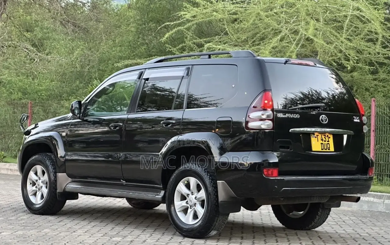 Toyota Land Cruiser Prado 2005 Black