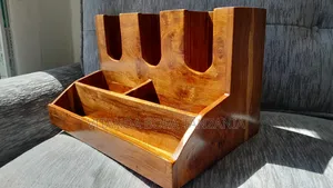 Table Organiser for a Coffee Bar
